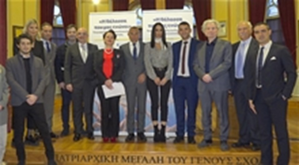 ΝΑΥΤΙΛΙΑΚΗ ΗΜΕΡΙΔΑ ΣΤΟ ΦΑΝΑΡΙ